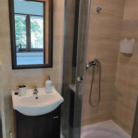 Lano Quarto em Acomodações Particulares *